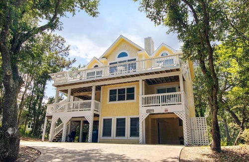 Corolla Light House | Oceanside, Community Pools, Community Tennis, Hot Tub, 13, Tree Tops