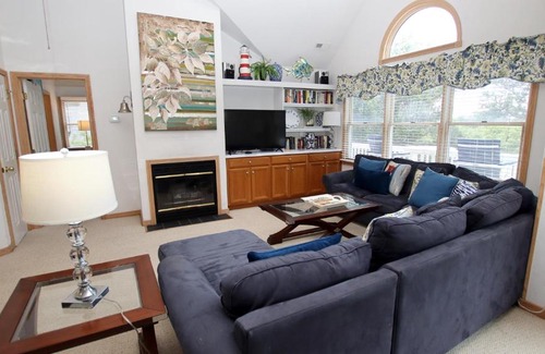 Corolla Light House | Oceanside, Community Pools, Community Tennis, Hot Tub, 13, Tree Tops