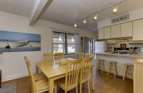 Northeast Virginia Beach House | Oceanside Condo, 4 Bedrooms + Convertible bed(s), 3 Baths, (Sleeps 10)