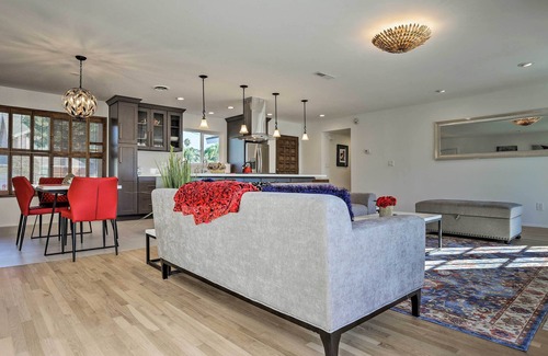 Fire Mountain House | Oceanside Home w/Patio & Grill, Walk to Beach!