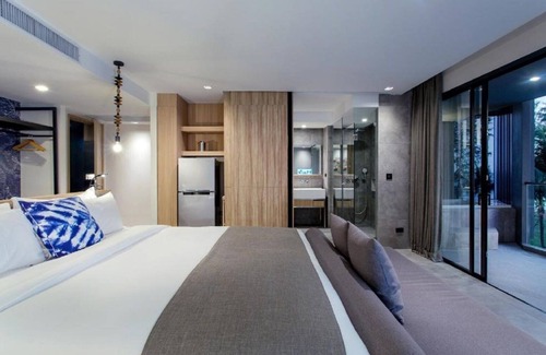 Khuekkhak Resort | Oceanside Wing Khao Lak Deluxe Room (DO6)