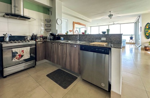 Bouvet Island Apartment | OceanView 3Bedroom 19th-Floor Apartment: 5 Pools, Restaurant, Spa & Fitness Room