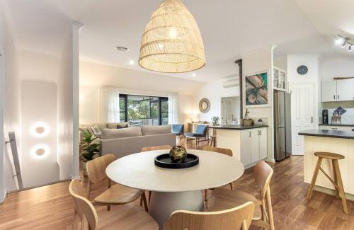 Ocean Beach House | Oceanview Luxury Retreat Amongst the Trees