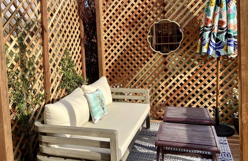 El Granada Apartment | Oceanview Penthouse, Stylish & Walking to Beach