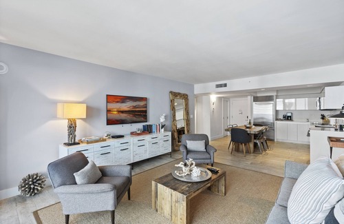 South Beach Apartment | Oceanview-Residences - 1 Hotel - 1BR-1.5 Bath - Beachfront-Resort-Style