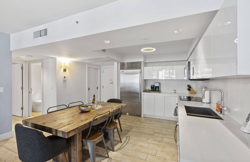 South Beach Apartment | Oceanview-Residences - 1 Hotel - 1BR-1.5 Bath - Beachfront-Resort-Style