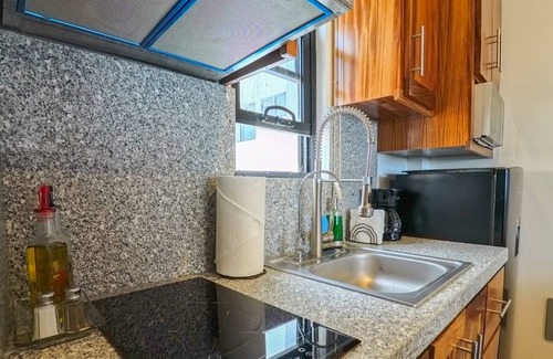 Colina del Sol Apartment | Oceanview Studio, Smart TV, Pool, Beach 5-min Walk