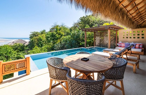 R Villa | Oceanview W/ Theater Room & Exclusive Beach Access