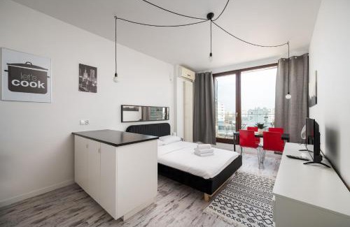 Ochota Apartment | Ochota City View Stylish Studio by BookingHost