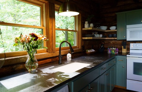 Sylva Cabin | Oct Availability26-29 Open! Amazing Views, Log Cabin, Hot Tub and Fire Pit