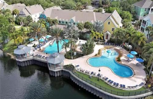 Kissimmee Apartment | October Deal Only 97 Dollars Free Disney Shuttle! Family Villa with Pool - 2 Beds, 2 Baths for 8 Guests - 3016