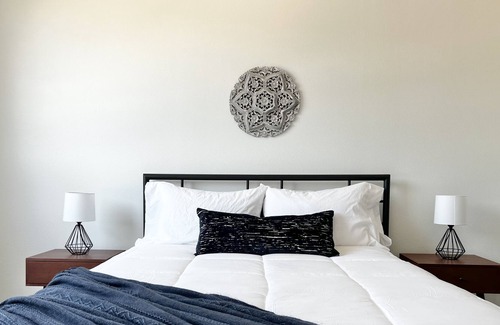 Des Moines Apartment | ✧Odyssey at Keystone | Stylish 1BD Apartment✧