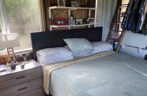 Kapoho Cabin | Off grid cabin with ocean view