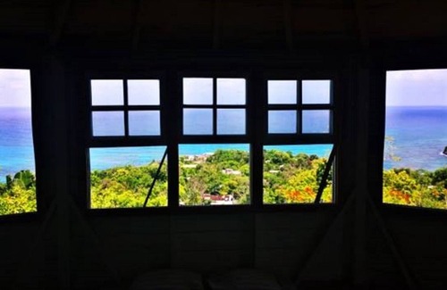Long Bay House | ~ Off The Beaten Path To Relax On Vacation In Contact With Incredible Nature! ~