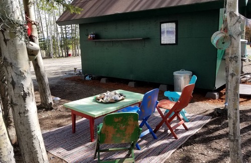 Kenny Lake Cabin | Off the grid dry cabin near Chitina