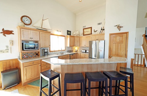 Ocean Hill House | OH1200- 5 BRs with 2 Masters, Private Pool, Hot Tub, Foosball and Volleyball!