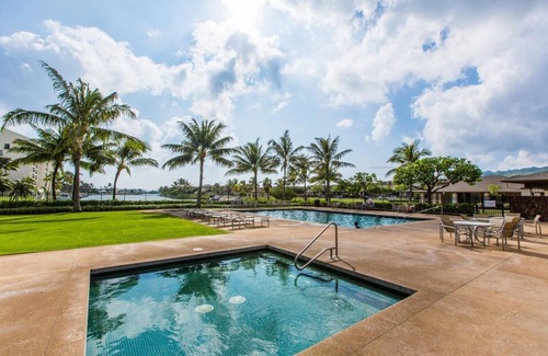 Hawaii Kai Condo | Ohana Kai: Modern Water Front Condo w/Gorgeous Views, A/C, Yard, & Shared Pool
