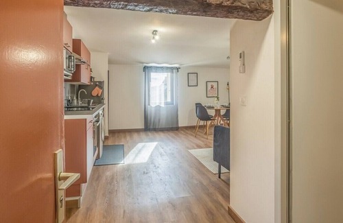 Centre Historique Apartment | OIQIA Solis Opaline