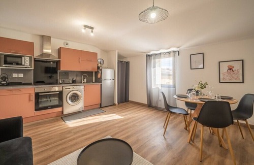 Centre Historique Apartment | OIQIA Solis Opaline