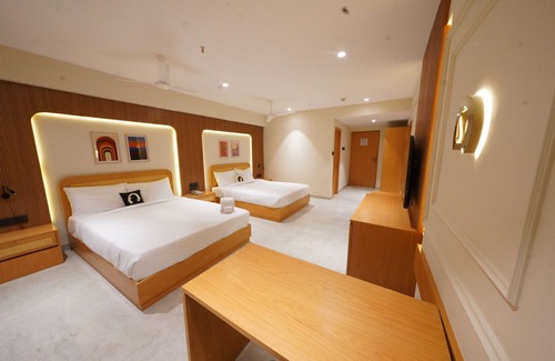 Begumpet Hotel | Okati by Country Club