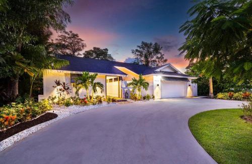 East Naples House | Olam Villa Secret Room Cinema Air Hockey