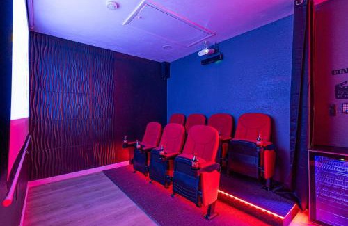 East Naples House | Olam Villa Secret Room Cinema Air Hockey
