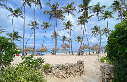 Bavaro Apartment | OLAS DE LOS CORALES - VILLAS and SUITES - great location, free wifi