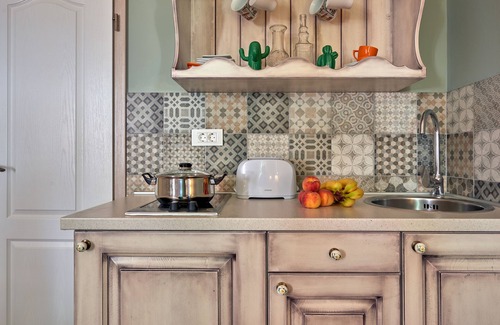 Pula Apartment | Old City Romantic Studios