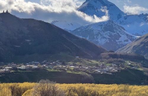Stepantsminda House | Old District View Hotel kazbegi
