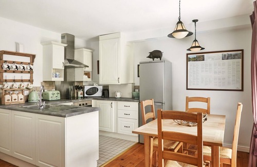 Monaghan Ski Chalet | Old Stable Mews Castle Leslie