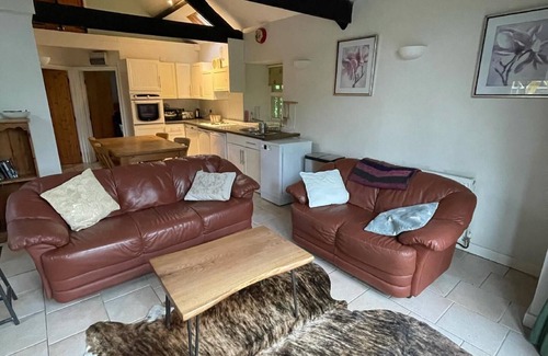 Tal-gareg Cottage | Old Stone Cottage With Terrace-The Coach House