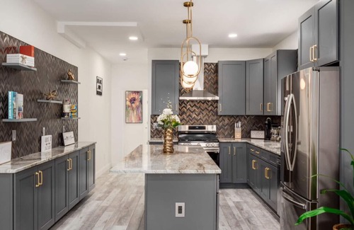 Olde Towne East House | Old Town East Luxury Escape