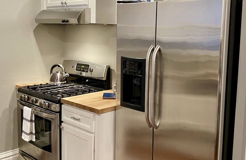 Cherry Creek House | Old World Charm Flat in Upscale Neighborhood