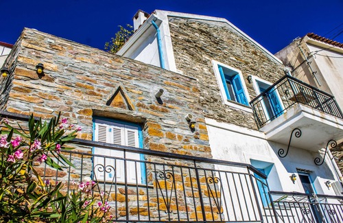 Kea House | Oleanders: Our house, your serenity