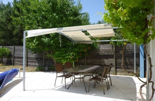 Dolus-d'Oleron House | OLERON rents house in the pines, near beach, heated swimming pool, terrace, garden