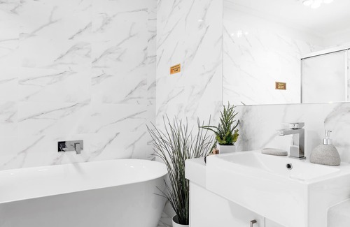 Olinda Apartment | Olinda Village Apartment A2 - This beautiful and comfortably furnished apartment is centrally located in the village of Olinda.