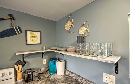Omaha Condo | Omaha Apartment w/Yard - 15 Miles to Branson