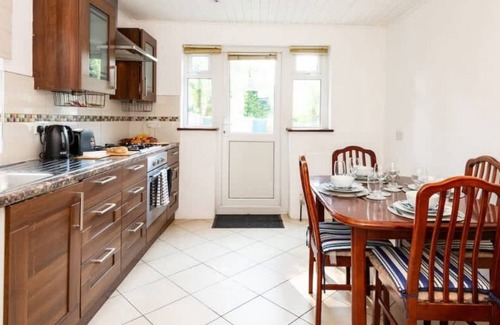 Hanwell House | Omega @ Hanwell | Double Room