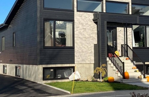 Baie-St-Paul Apartment | On foot to the city center