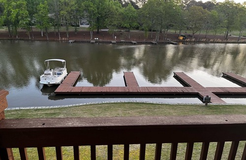 Lake Oconee Villa | On Lake Oconee 4 Bed 5 Bath Villa Inside the Cuscowilla with Large Terrace Level