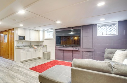 Queenstown House | On-Site Boat Dock: Queenstown Home w/Pool & Yard!