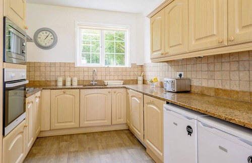 Downderry Cottage | On The Beach, East Yardley House - UK31203