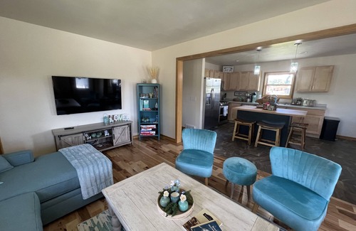 Eagle River House | On the Chain, near downtown, close to trails, private dock, dog-approved! 🌊 🌞 🐶