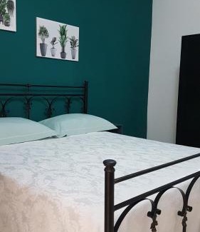 Bisceglie Apartment | On the road
