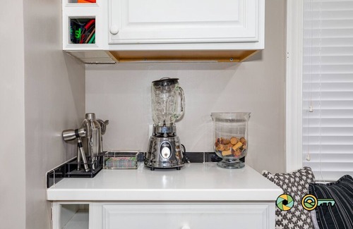 Basye House | On The Rocks! Spacious family-friendly 4BR home w/bonus room