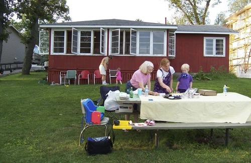 Lake Ripley Cabin | On the water! Rain guarantee. Boats. Air C. Pontoon boat, SUP's, Kayaks, canoe.