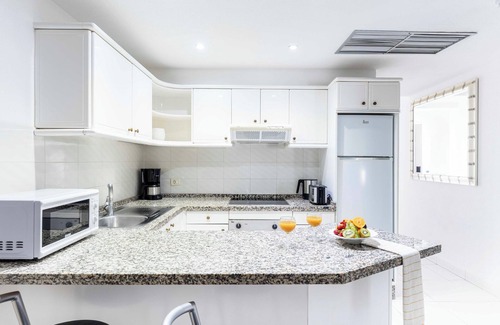 Los Cristianos Apartment | Ona Beverly Hills Heights