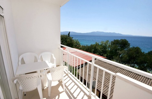 Gradac Apartment | One bedroom apartment near beach Zaostrog, Makarska (A-2816-d)