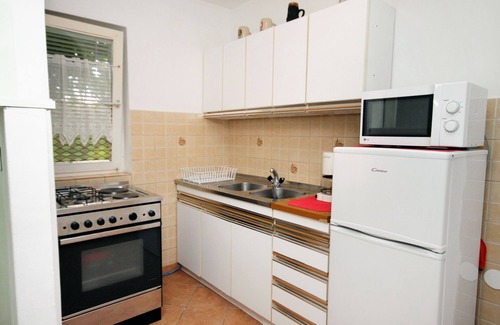 Klanfari Apartment | One bedroom apartment with terrace and sea view Dramalj, Crikvenica (A-5519-b)