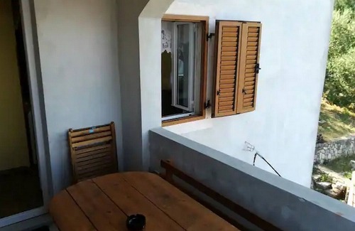 Beli Apartment | One bedroom apartment with balcony and sea view Beli, Cres (A-22435-b)